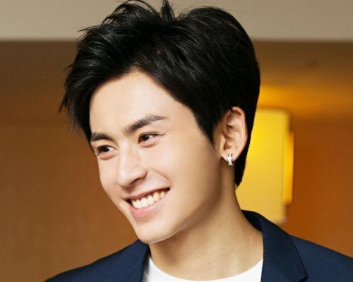 叫俊的男明星,叫俊男明星的璀璨星途