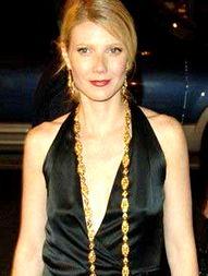 欧美平胸明星,身材自信，魅力无限